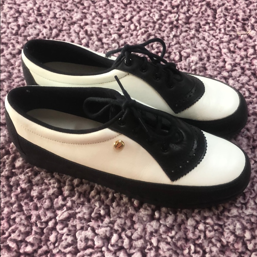 ⚜️little girls golf shoes⚜️ size 6 m
